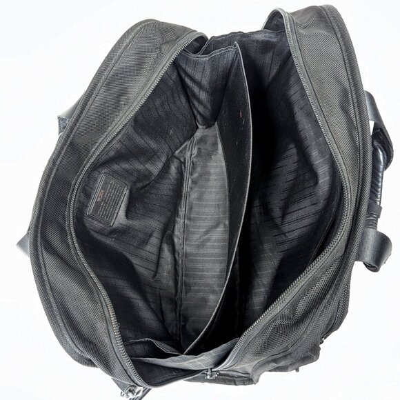 TUMI Extendable Rip-Stop Tactical Travel Laptop Briefcase - Picture 7 of 16